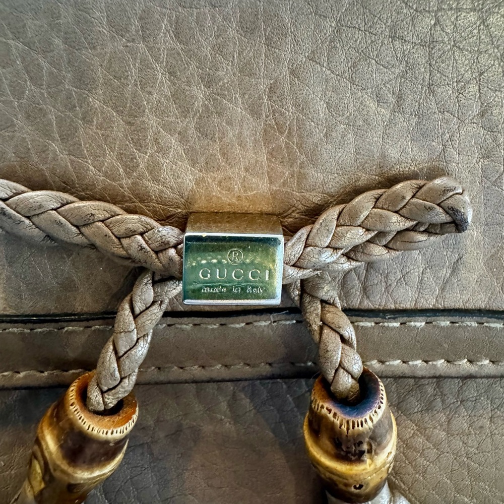 Pre-Loved Gucci Bamboo Tassel Continental Brown Leather Wallet - Comes with Box - Picture 2 of 14